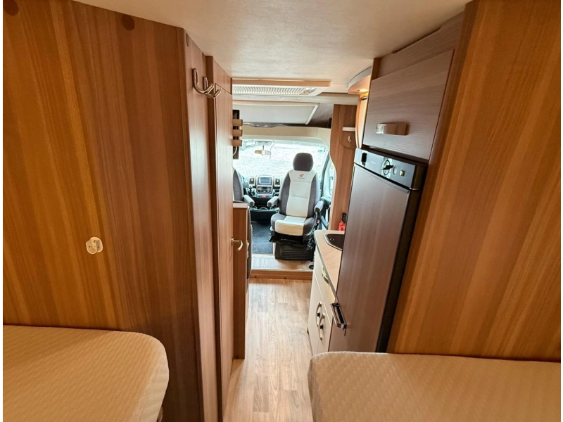 Weinsberg CaraCompact Pepper 600 MEG NL camper ( NAP ) van 1-s  foto: 8