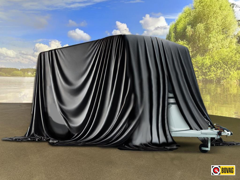 Hobby De Luxe 460 UFE Mover / Toldo de casete