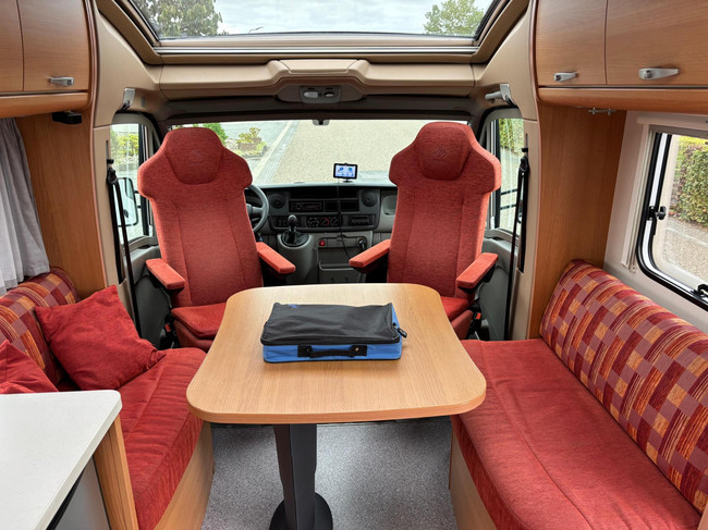 Knaus Sun Ti Renault Master 2.5 dCi | Camper | Cassetteluifel | Fietsendrager achter | Elektrische ramen voor | NAVI  | PANO | Auto airco foto: 6