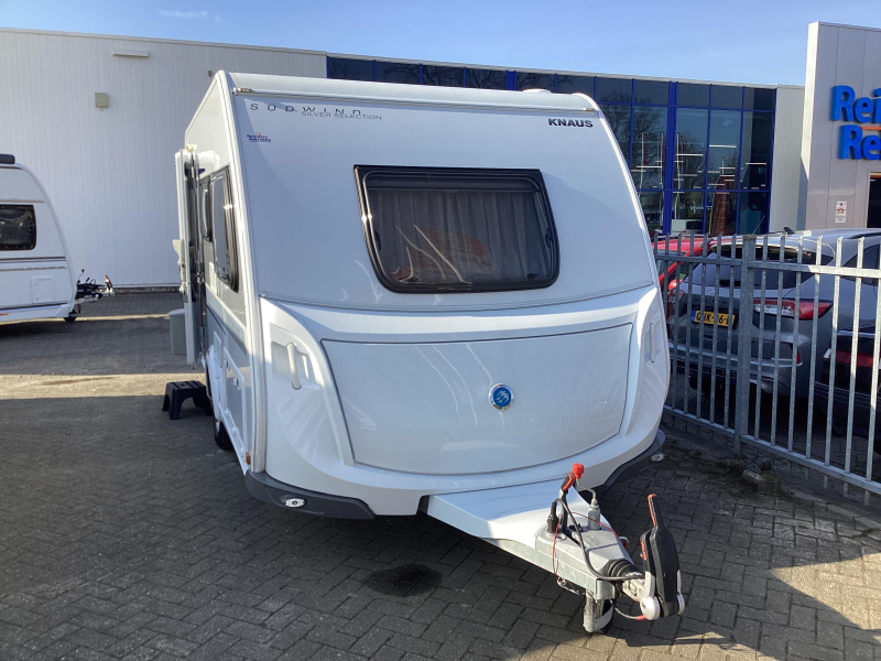 Knaus Sudwind Silver Selection 420 QD Mover/voortent  foto: 1