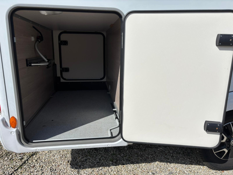 Bürstner Nexxo Van T 690 G - Smal en luxe  foto: 3