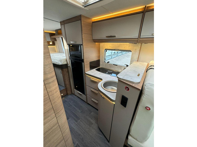 Knaus 700MEG Live I 9T-Automatique Lits Jumeaux Lit Pavillon Alde Attelage photo: 10