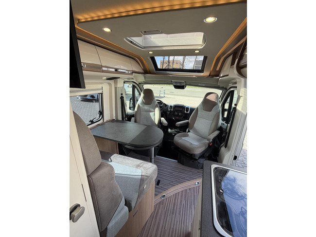 Malibu 640 LE Charming GT 9T-Automatic Single Beds Skyview Bike Swing photo: 13