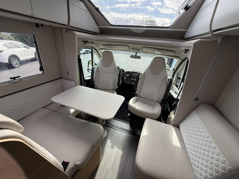 Adria Matrix Plus 670 SC Queensbed - AUTOMAAT  foto: 11