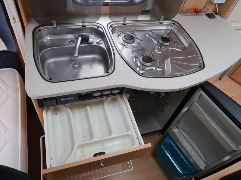 Dethleffs Camper 440 DB MET MOVER EN LUIFEL  foto: 11