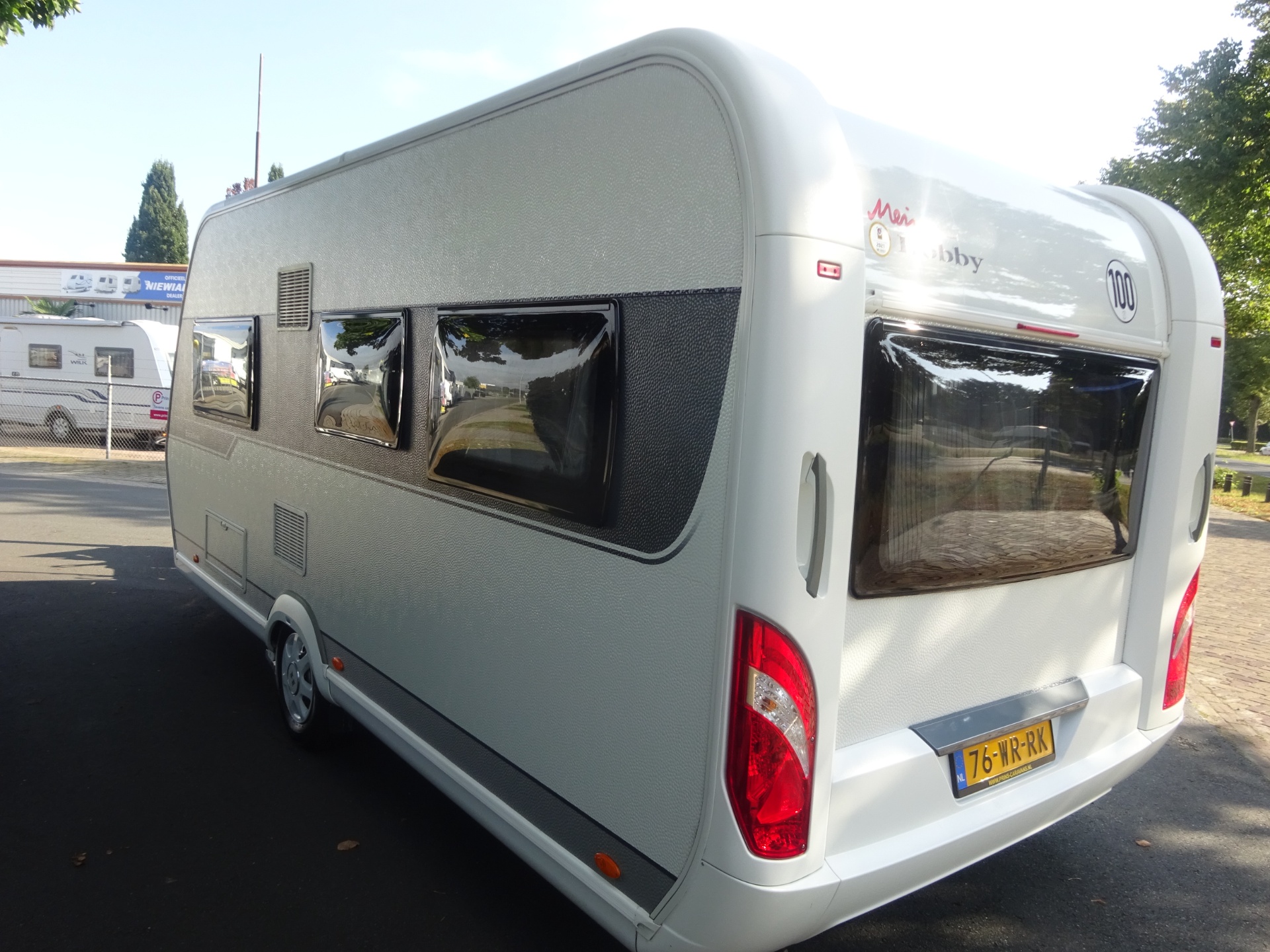 Hobby Excellent 495 UFE Met Mover en Airco foto: 6