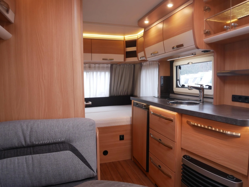 Knaus Sudwind Silver Selection 420 QD Incl. mover en fietsenrek  foto: 6