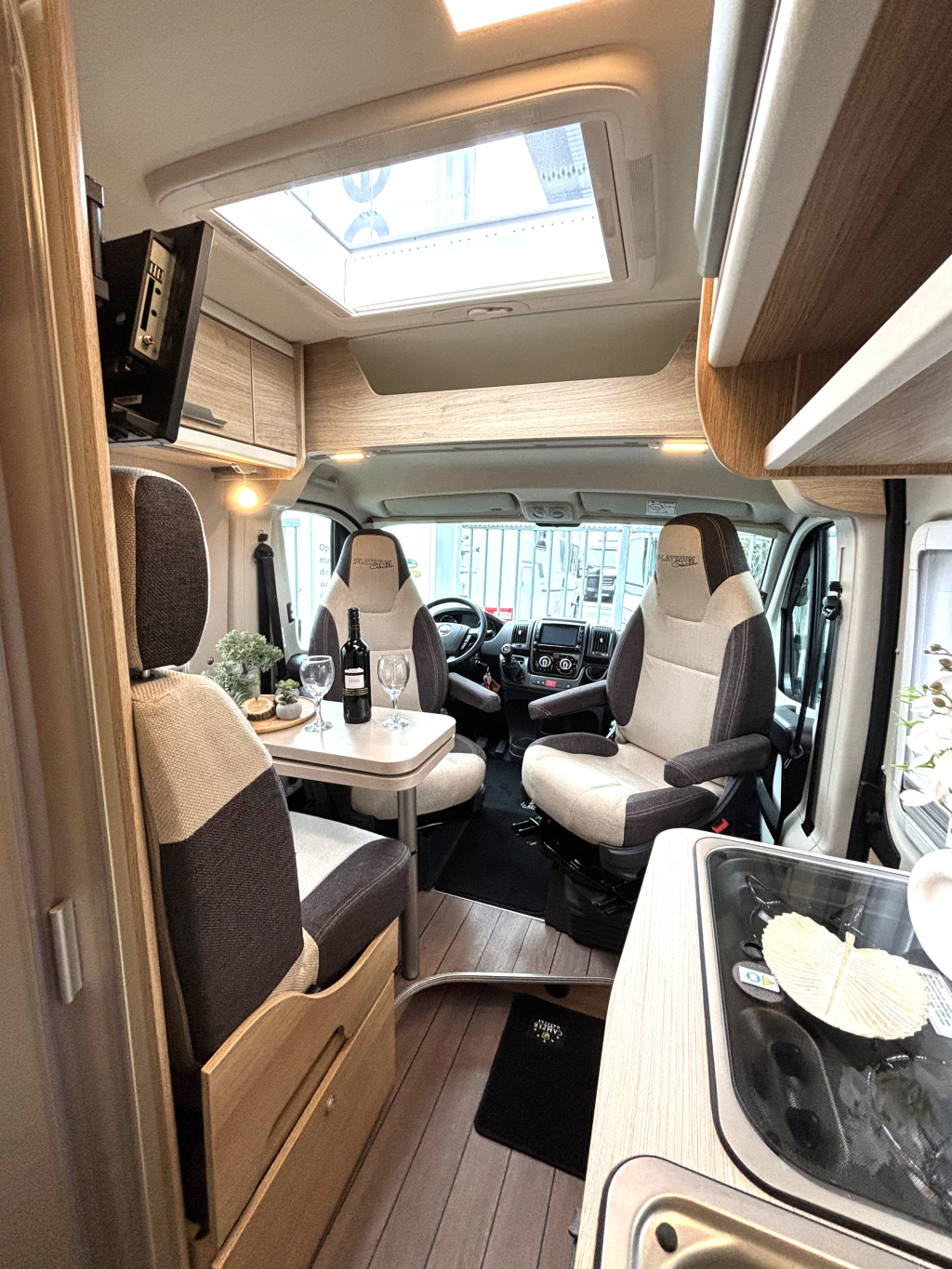 Knaus  BoxStar 600 Platinum Selection 5.99m ENKELE BEDDEN foto: 11