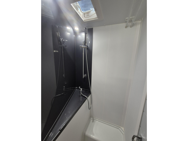 Adria Matrix 640 DC Face to face 2021 Foto: 14