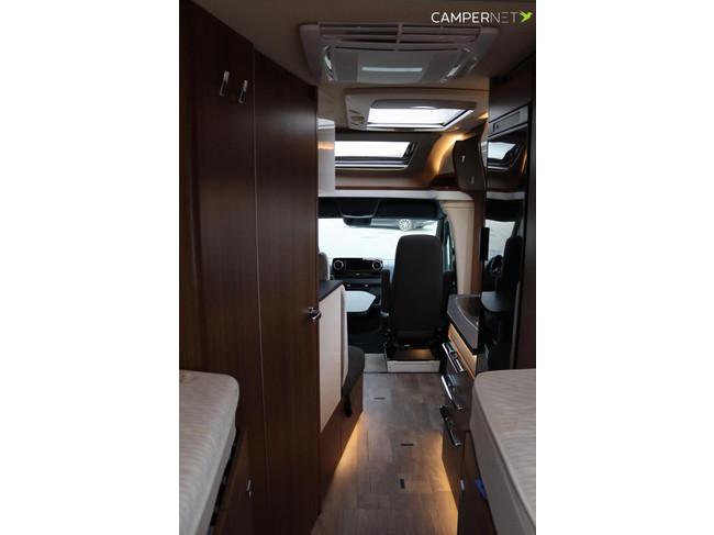 Hymer BMC-T 580 177hp Automatic | Single beds | LPG installation | Roof air conditioning | Solar panels | Hymer SLC Chassis | Bicycle rack | Bearlo photo: 21