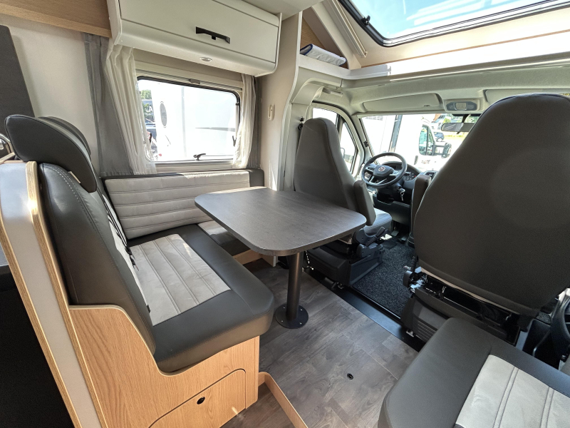 Sunlight T 68 Adventure Edition + Klimaanlage & Hubbett Foto: 6