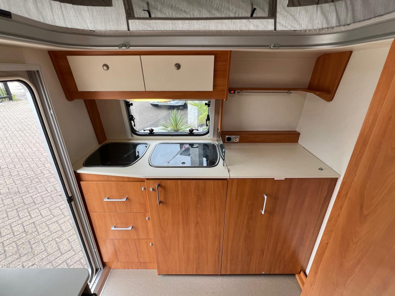 Kip Kompakt 37 EK mover, avance, toldo foto: 10