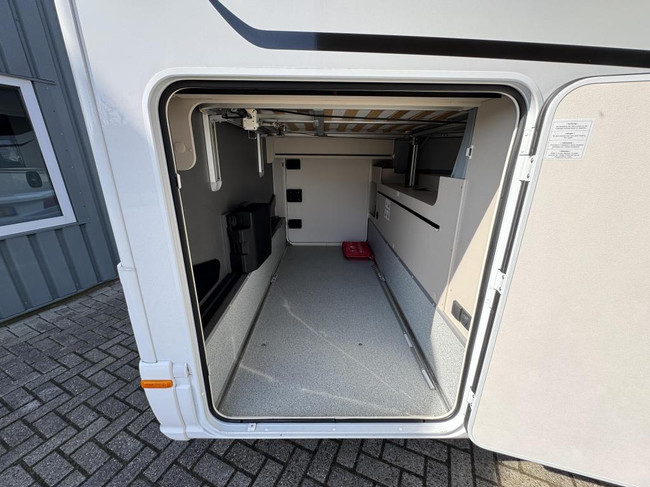 Dethleffs Pulse I 7051 GT-Line DBM Queensbed Als nieuw foto: 6