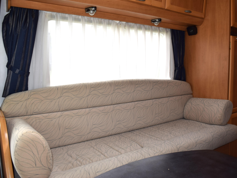 Hymer B584 photo : 12
