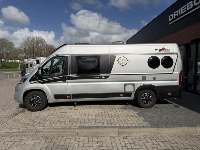 Malibu 640 LE Charming GT 9T-Automatic Single Beds Skyview Bike Swing photo: 6