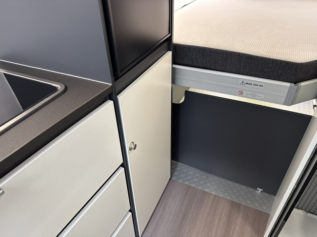 Adria Twin Supreme 640 SGX 140 PS AUTOMATIK 9-Gang Euro6 Fiat Ducato 8 Maxi **L&auml;ngsbetten h&ouml;henverstellbar/4 Sitzpl&auml;tze/Dachklimaanlage Foto: 17