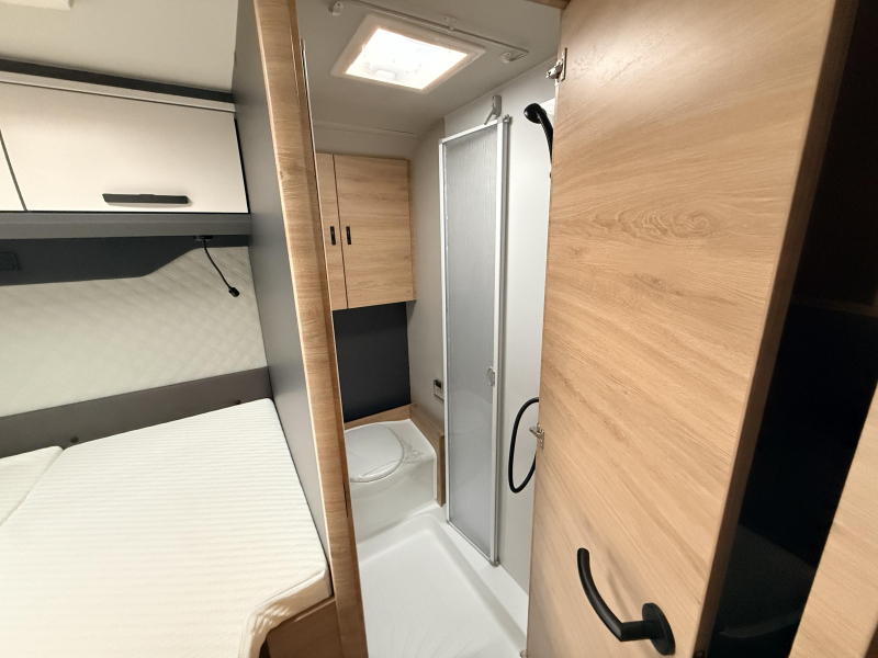 Knaus L!ve Ti 650 MF photo : 10