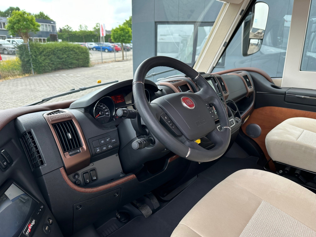 Carthago Chic C-line 4.9 LE foto: 5