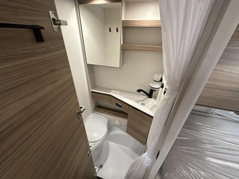 Dethleffs Nomad 460 EL vloerverwarming | A69  foto: 13