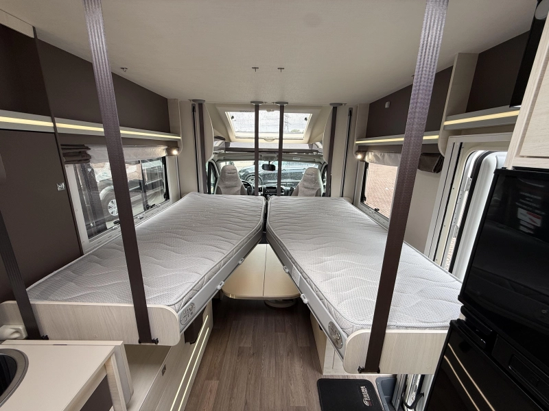 Challenger Graphite 270 VIP Hefbed Enkele Bedden 2018  foto: 12