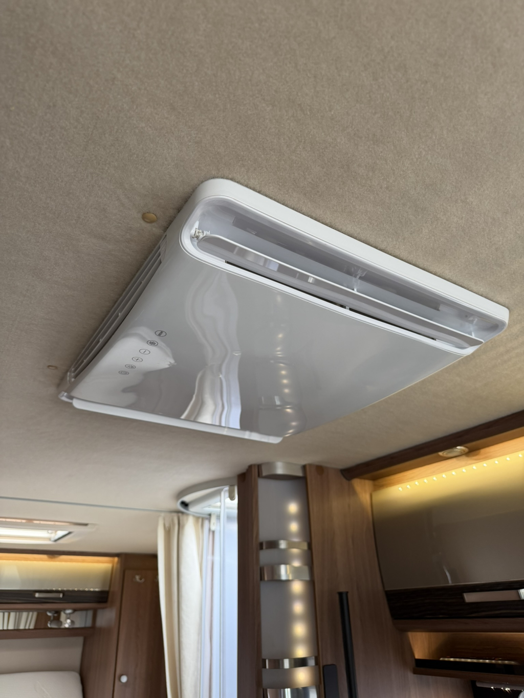 KNAUS Sky i Plus 700 LX foto: 13
