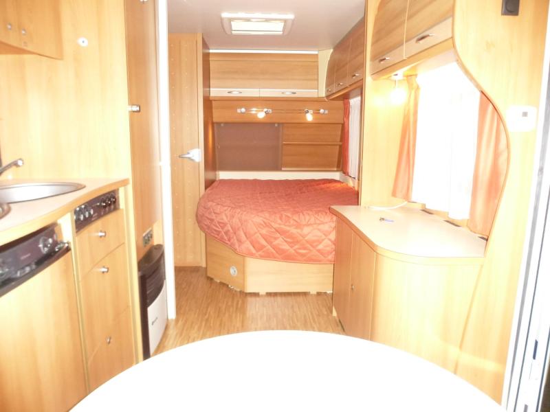 Dethleffs Beduin 515 DB voortent zeer ruim  foto: 10