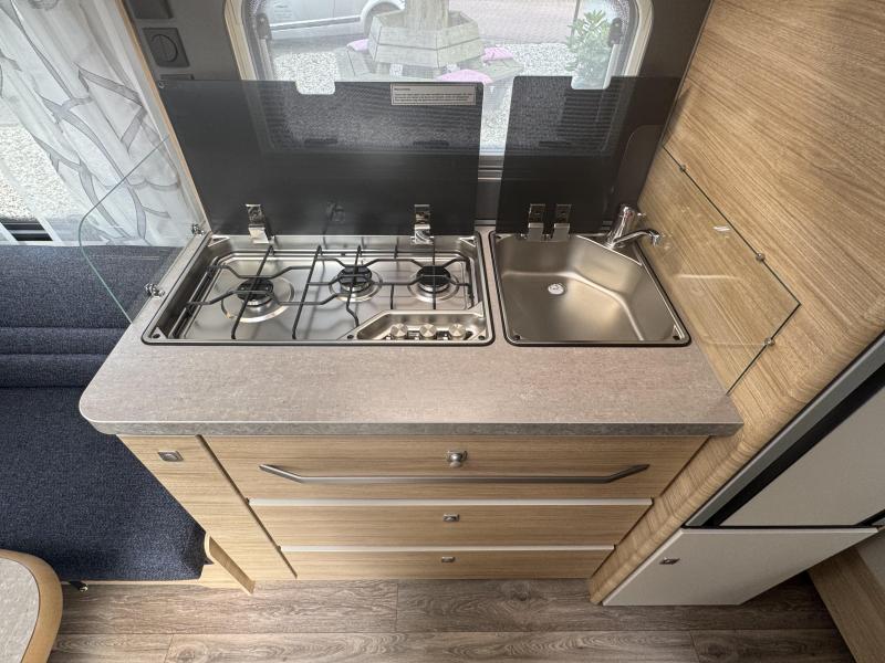 Fendt Bianco Selection 465 SFB Safety pakket!  foto: 7