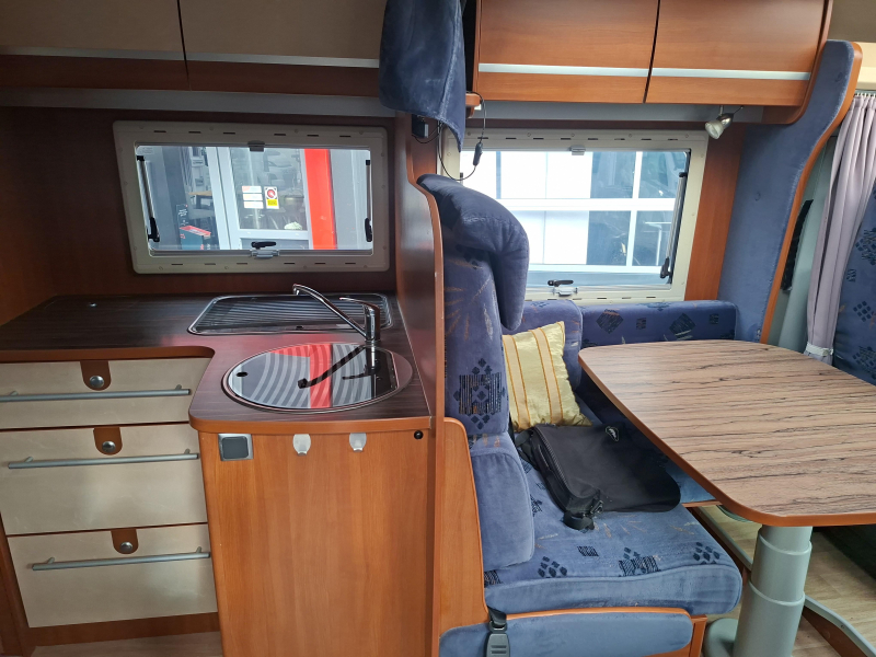 Challenger Mageo 107 luxe en ruime camper  foto: 8