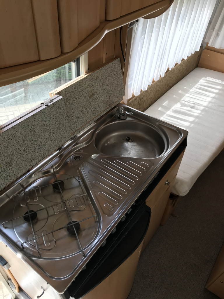 Dethleffs A 5420 &ndash; 5 couchages &ndash; Nouveau contr&ocirc;le technique - photo : 6