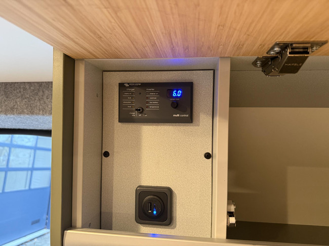 Leaf 4 Sprinter met Hefdak foto: 15