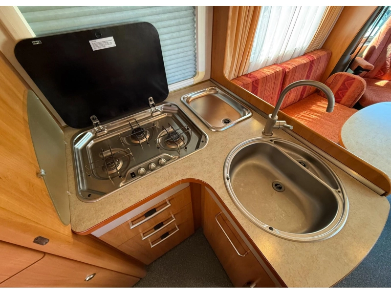 Hymer Tramp 655 GT FaceToFace indeling  foto: 10