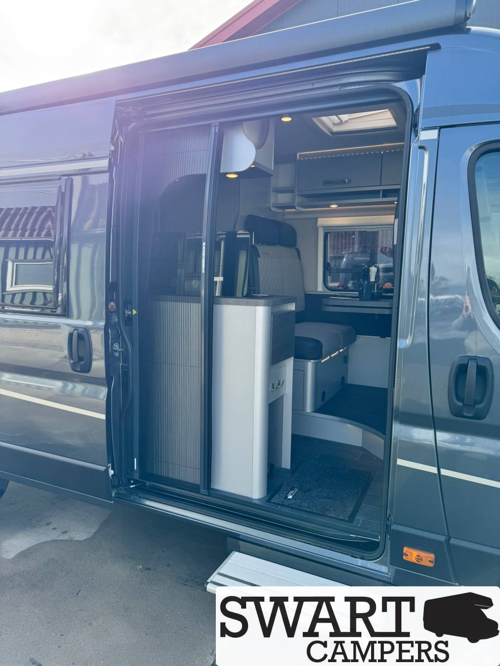 Weinsberg CaraBus Grey 630 ME Edition [Fire], Lengtebedden Automaat Maxi foto: 17