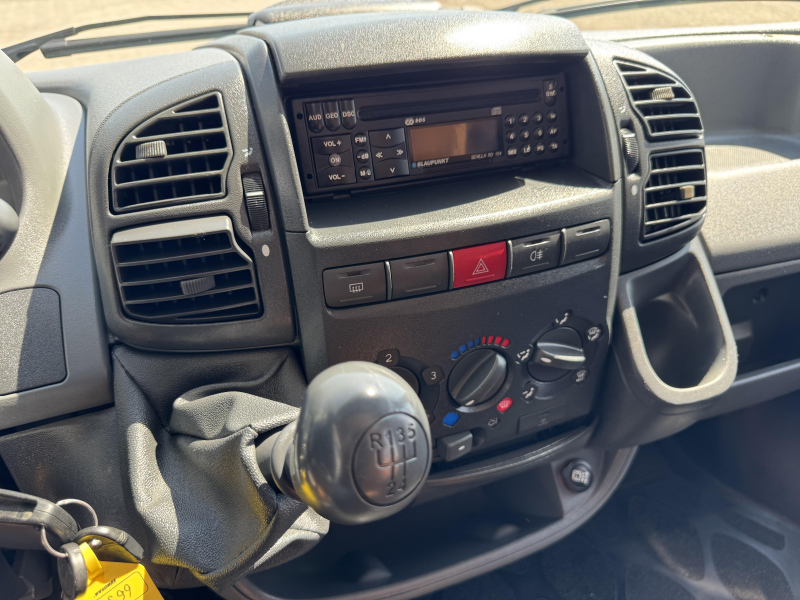 Homecar P 561 Aire acondicionado de motor Cama francesa foto: 21