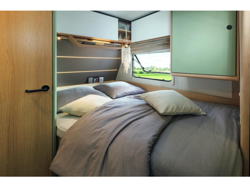 LMC Style 440 D modelo 2027, cama francesa foto: 2