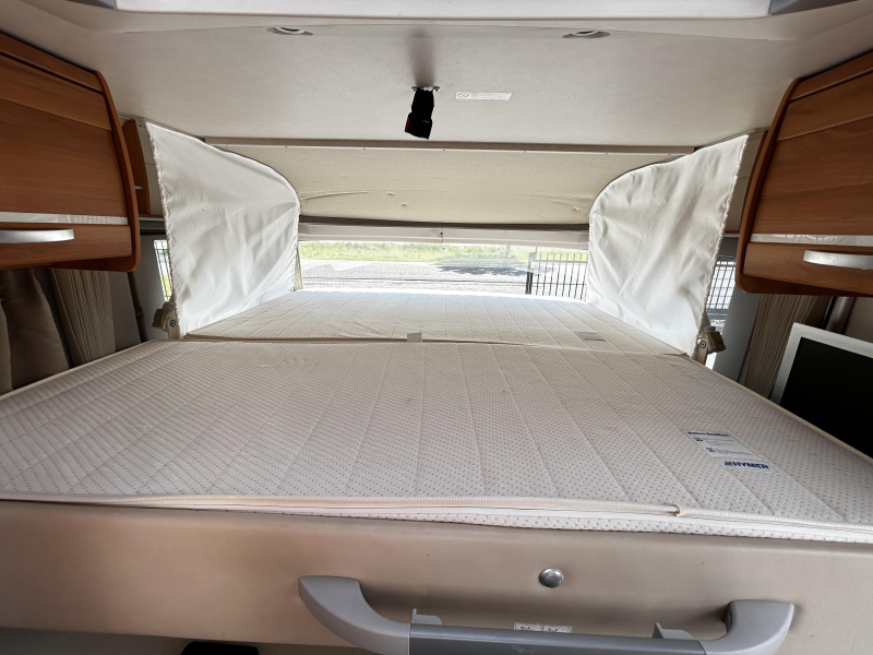 Hymer Exsis 562 Enkele-bedden/2009/Airco!  foto: 15