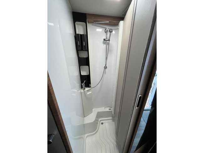 Knaus Vansation Van Ti Aut. 2x Airco Single Beds UNIQUE! photo: 18