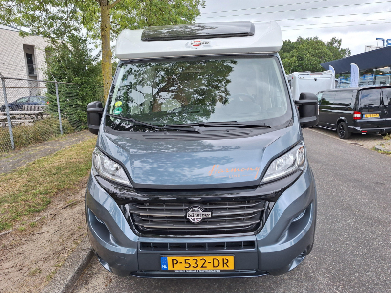 B&uuml;rstner Travel Van 620 T 9G MOD&Egrave;LE COMPACT AUTOMATIQUE photo : 16