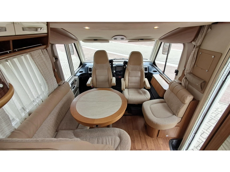 Hymer B 588 Airco / enkel bedden/ E&P  foto: 6