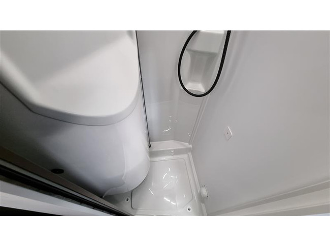 Adria Twin Supreme 640 SLB foto: 18