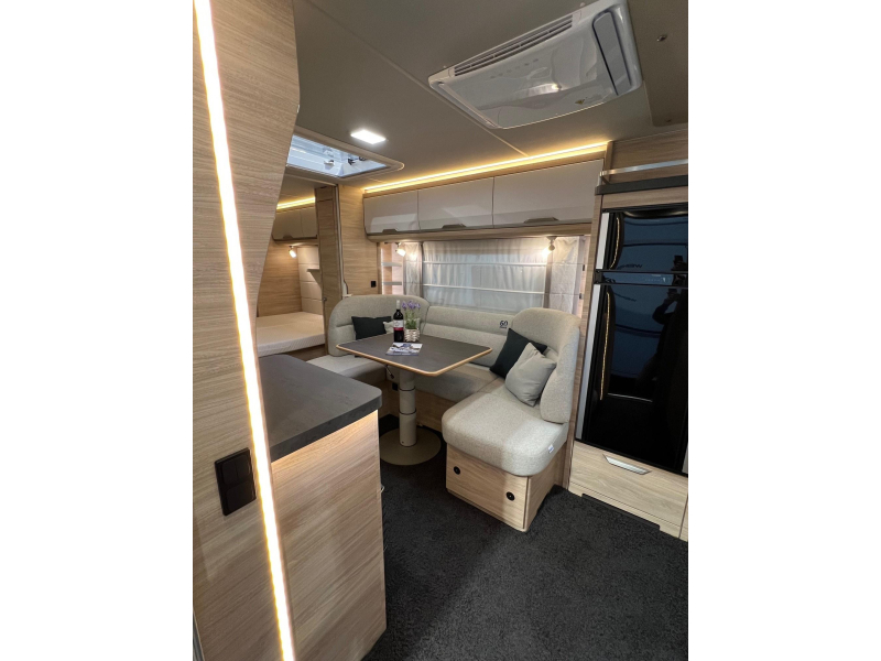 Knaus Sudwind 650 PXB queensbed, bomvol opties  foto: 10
