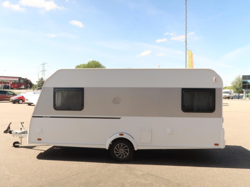 Knaus Sport 460 EU ENKELE BEDDEN / RUIME ZIT  foto: 19