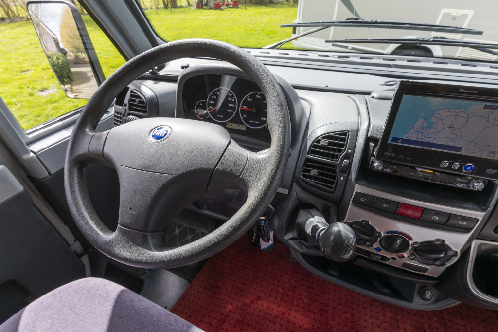KNAUS Sun Liner 655 LG photo: 29