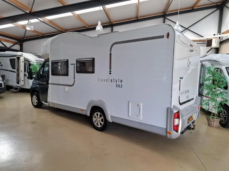 LMC Rotec 662 TI 130PK Frans bed Hefbed  foto: 2