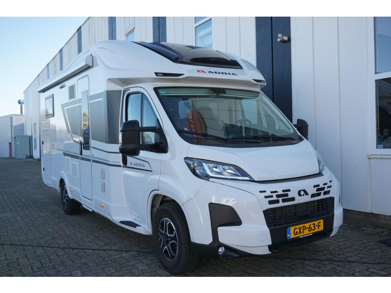 Adria Coral Axess 650 DL Benelux Edition  foto: 2