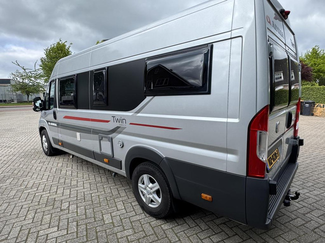 Adria Twin 640 SLX Enkele bedden 6.40m foto: 3