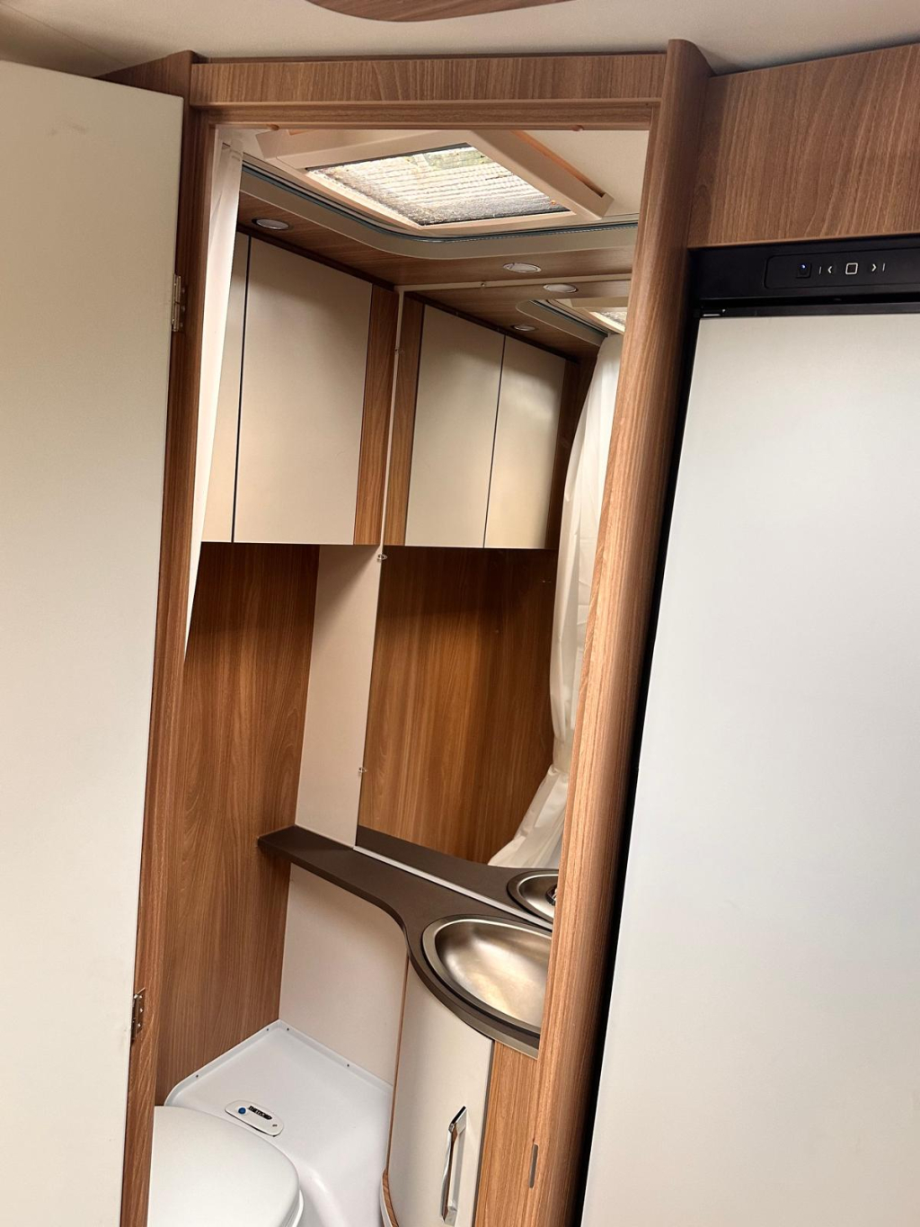 B&uuml;rstner Premio Plus 510 TK - Sehr luxuri&ouml;s Foto: 12