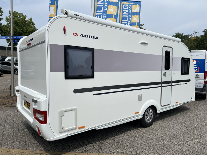 Adria Adora 512 UP Toldo Thule Mover Autom&aacute;tico foto: 1