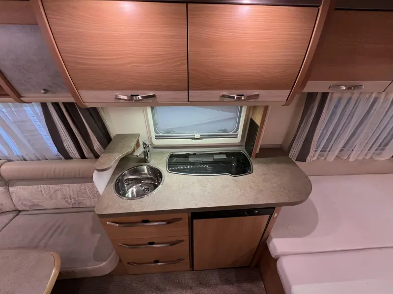 Knaus Sudwind 450 FU mover, luifel  foto: 8