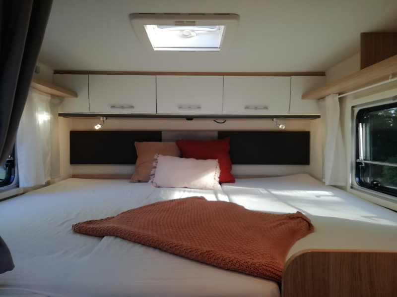 Sunlight T 68 met trekhaak  foto: 16
