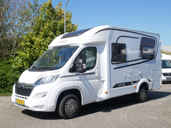Etrusco (Laika) T5900 FB, Compacte 6 Meter, Fransbed foto: 2